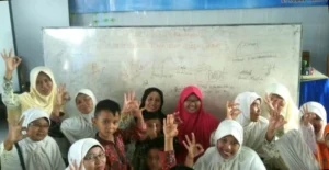 Mengenalkan Pashmina Sampai Jauh ke Lamongan, Apa sih?