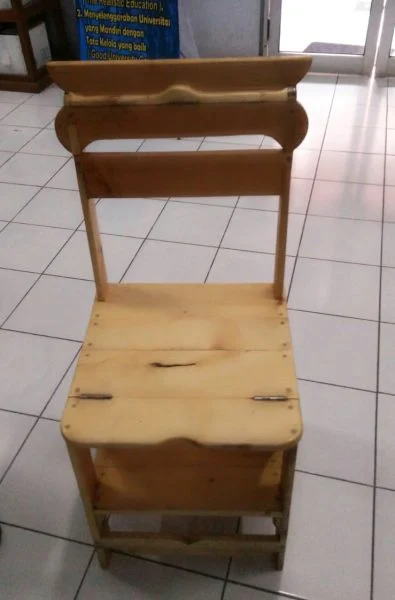 Inovasi Mahasiswa UMG: Diputar 180 Derajat, Kursi pun Berubah Jadi Tangga