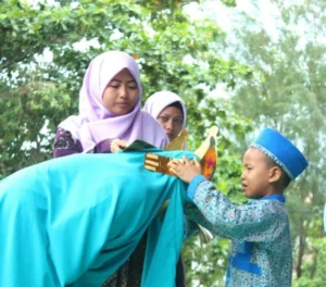 Ingin Dipakaikan Mahkota oleh Anak di Surga, Kelak?