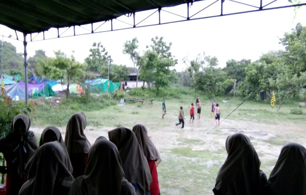 Di “Tangan” Pandu HW, Hujan pun Jadi Hiburan