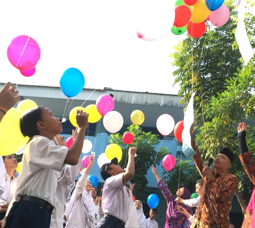Seribu Harapan Diterbangkan ke Langit Bersama Doa