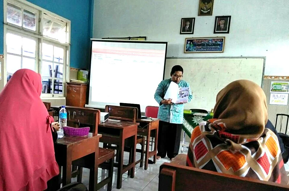 MIM 2 Karangrejo Gandeng SDMM Evaluasi Aplikasi Penilaian K13
