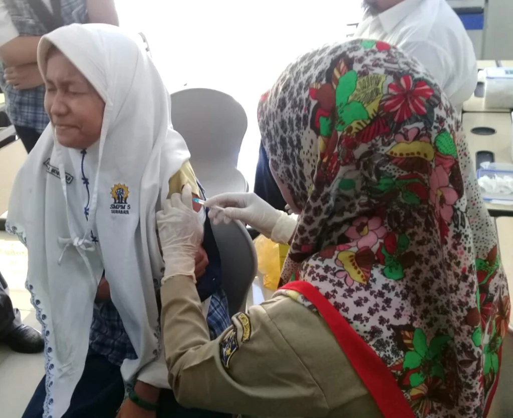 Anak SMP Masih Ada yang Menangis Takut Jarum Imunisasi