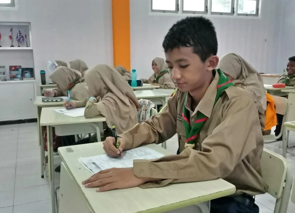 425 Siswa SMPM 12 GKB Berebut Kursi Kelas Bina Prestasi