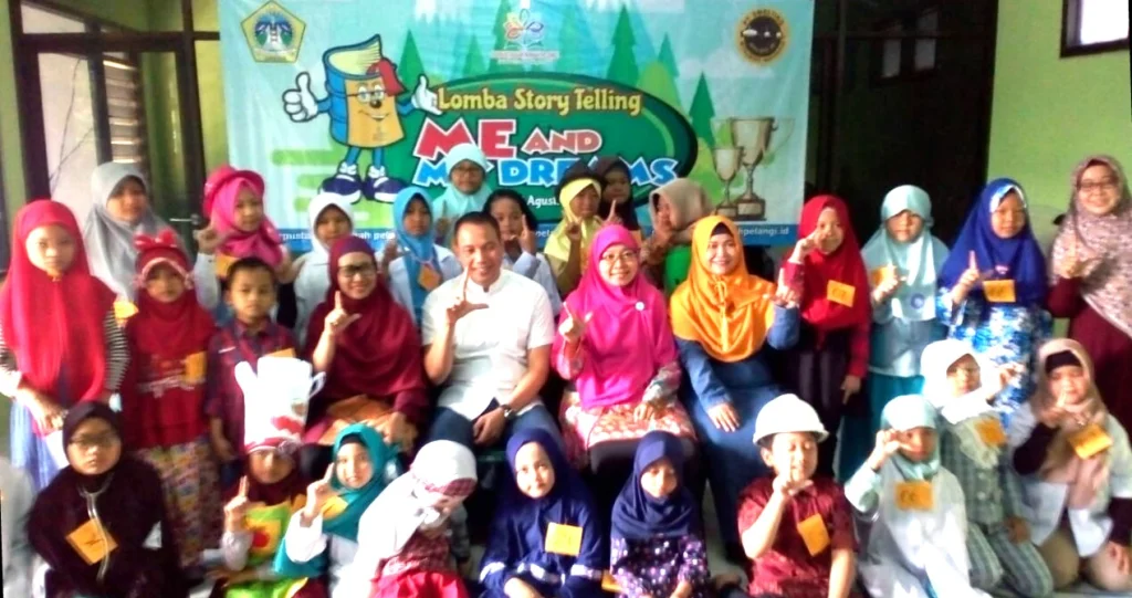 Cita-Citanya sebagai Dokter Shabreena Menjadi ‘Harapan’ di Perpustakaan Rumah Pelangi