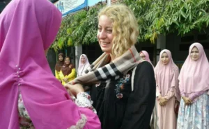 Kali Pertama Tinggal di Komunitas Muslim, Georgie: Mereka Sangat Hangat dan Bersahabat