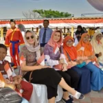 Dua Bule Spanyol Ikuti Upacara Peringatan Detik-Detik Proklamasi Kemerdekaan RI