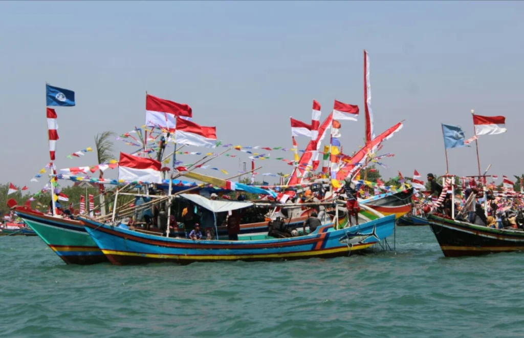Benar-Benar sebagai Wujud Syukur pada Ilahi, Sedekah Bumi di Desa Pesisir Ini Jauh dari Unsur TBC