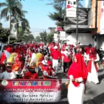 Ibu dan Anak Kompak Pakai Merah Putih dalam Jalan Sehat Bersama