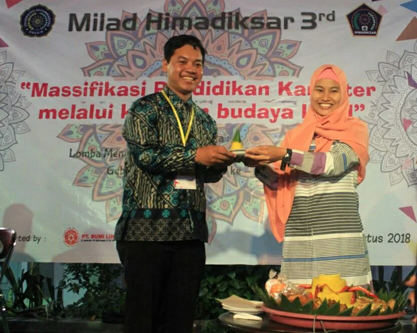 Tumpeng Kuning di Milad Ke-3 Himadiksar: Semoga Berkonstribusi bagi Pendidikan di Indonesia