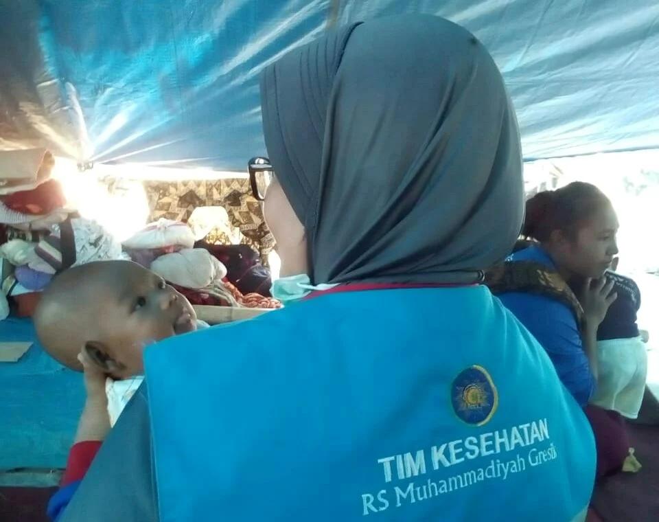 Ikut Terjun ke Lombok, Tim Kesehatan RSMG Sisir Langsung Tenda-Tenda Pengungsian