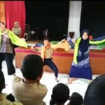 Sebelum Balik ke Spanyol, Mrs Loreto Sempat Belajar Tari Remo di SD Muda Ceria Gresik