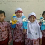 Asyiknya Belajar Bahasa Inggris dengan Hand Puppet