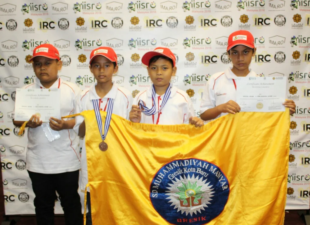 Tim Mentari Robotika SDMM Raih 8 Penghargaan dalam International Islamic Robotic Olympiad di Malaysia