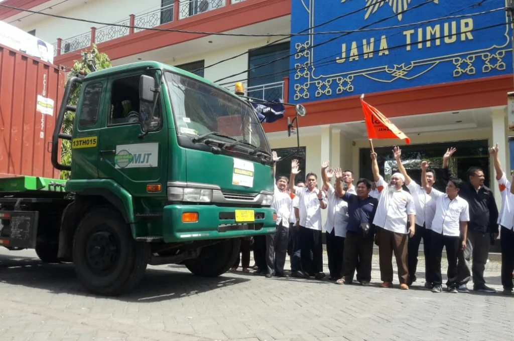 Satu Kontainer Logistik Diberangkatkan Muhammadiyah Jatim ke Palu, Segera Menyusul Tahap Berikutnya