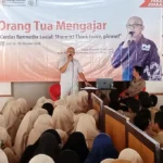 Orangtua Mengajar di SMPM 12 GKB: Tabuh Genderang Perang pada Hoax