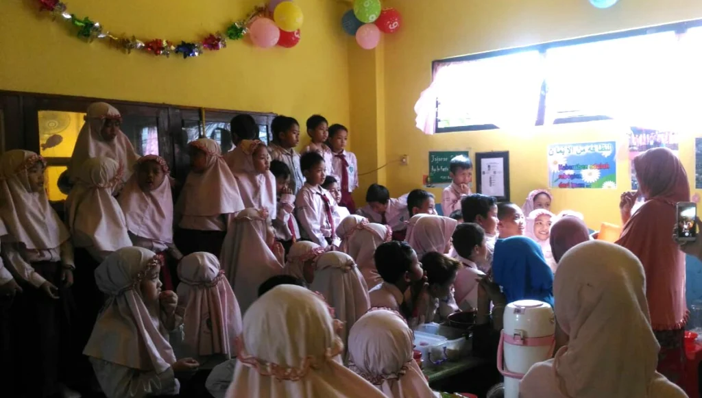 Ulang Tahun, Kantin Sehat Iwami MIAS Bagi-Bagi Kupon Makan Gratis melalui Kuis