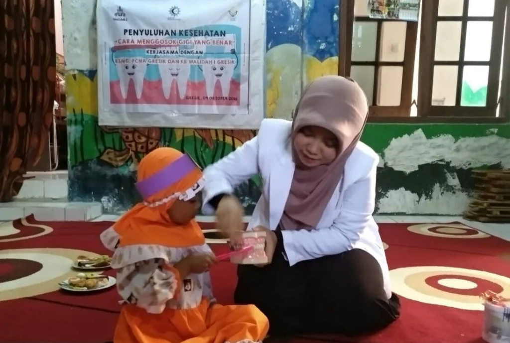 Gandeng RSMG dan PCNA Gresik, Kober Walidah 1 Gelar Penyuluhan Kesehatan Gigi