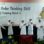 ‘Surga di Telapak Kaki Ibu’ SD Mugeb Buka HOTS Training Batch 3