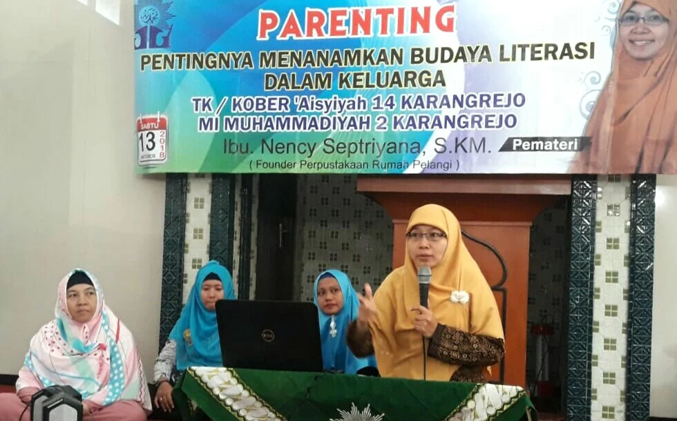 Pentingnya Budaya Literasi dalam Keluarga, di Indonesia Hanya 1 dari 1000 Orang Yang Suka Membaca