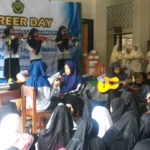 Career Day Madrasah Muallimaat: Saat Para Siswi Tumplek-Blek Ekspresikan Kreativitas