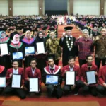 UMSurabaya Serahkan Sertifikat HAKI dan Penghargaan Produk Inovasi Pro Difabel Karya Mahasiswa