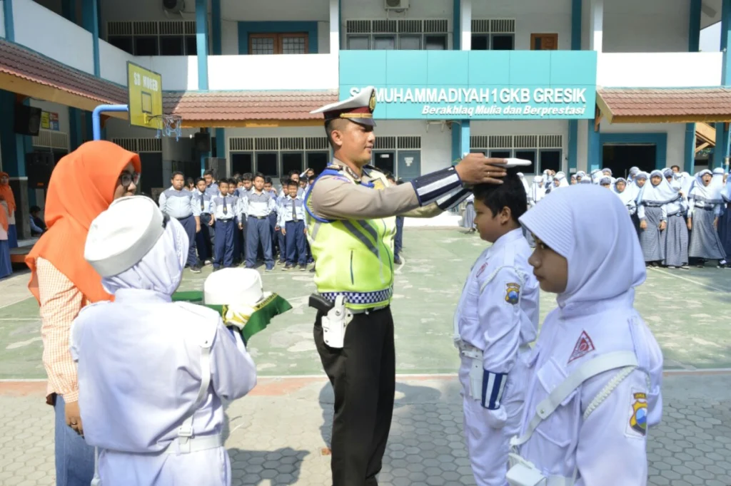 Dilantik, Anggota PKS SD Mugeb Harus Jadi Pelopor Keselamatan Berlalu-lintas