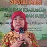 Serius tapi Kocak, Gaya Kepala Dinas Kesehatan Jember Sampaikan Bahaya Pewarna Makanan dan Lipstik