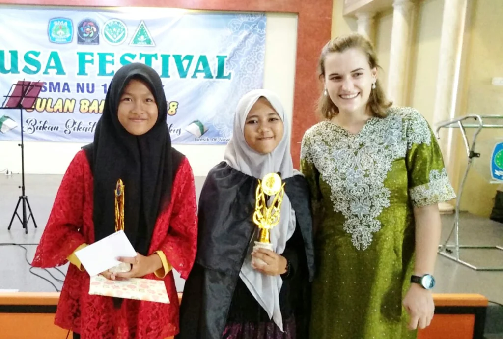 Di Smanusa Festival, Siswi SMPM 5 Bungah Ini Raih Runner-up Story Telling Competition