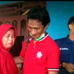 Tangisan Mama Hijrah saat Ditinggal Pulang Relawan Medis Muhammadiyah