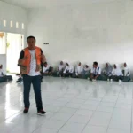 Relawan Medis Muhammadiyah Berikan 6 Tips Pencegahan Penyakit Kulit Pascabencana pada Pelajar Sigi