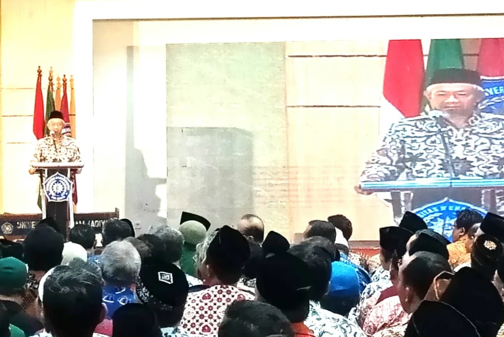 Sama-Sama Bikin Lelucon, Inilah Bedanya Muhammadiyah dengan Cak Lontong