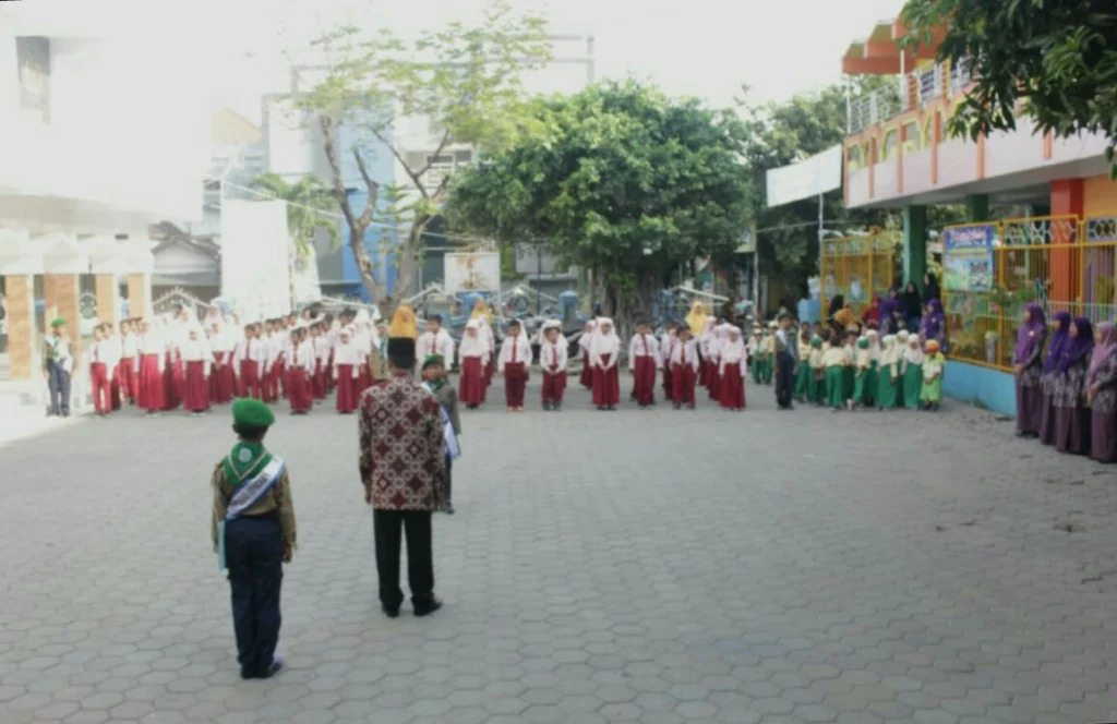 Dari Apel hingga Baksos, Cara Sekolah Ini Peringati Milad Muhammadiyah