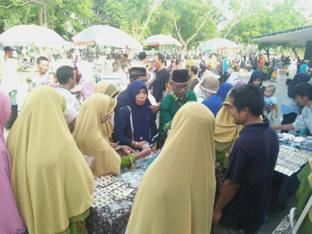 Dari Karanganyar Jateng Berburu Berkah Milad di Lamongan