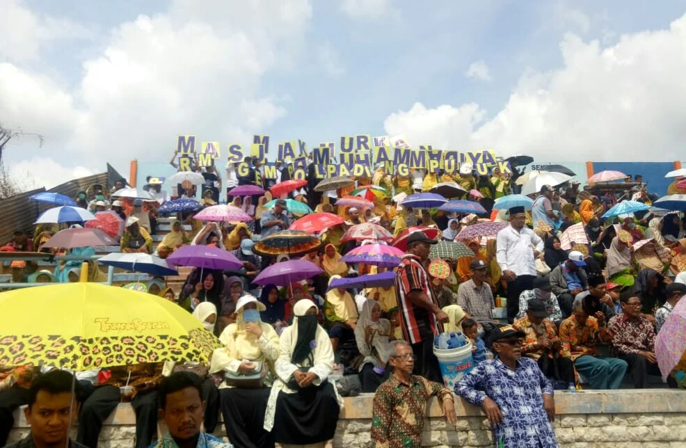 Ada Aksi Memakmurkan Masjid di Stadion Surajaya Lamongan