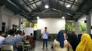 Jangan Jadi Dinosaurus, Besar tapi Punah karena Tak Mengikuti Perubahan