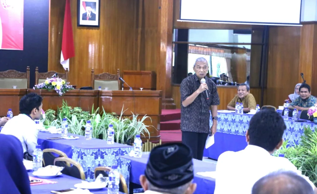 Ketua PP Muhammadiyah Busyro Muqoddas: Proses Politik, Ekonomi, dan Hukum Sudah Dikuasai Para Taipan