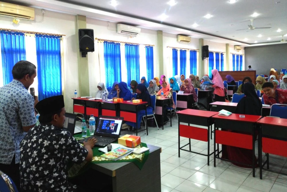 Saat Guru-Guru Matematika Ini Diajak Berpikir Suprarasional