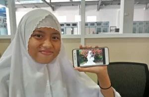 Manfaatkan Bunga Bugenvil, Siswi Ini Juara Fotografi di Difest Competition