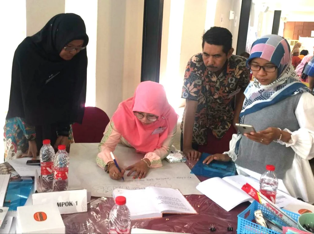 Dengan Growth Mindset, Guru Ajarkan Siswa Berpikir Positif