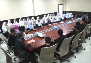 Era Perang Pemikiran: Yang Tidak Pernah Menulis Belum Berjuang