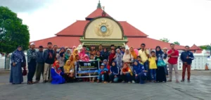 Warga Desa ini Menabung 7 Bulan untuk Kunjungi Jejak Sejarah Muhammadiyah Yogyakarta