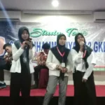 Bernyanyi setelah Dipacu Adrenalinnya, Gala Dinner Study Tour SMPM 12 GKB
