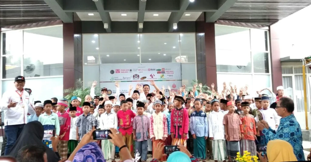 190 Anak Ikuti Khitanan Massal RSMG-Lazismu, Sudah Gratis Dapat Bingkisan Lagi