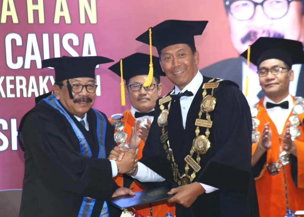 Begini Pidato Pengukuhan Doktor Honoris Causa Pakde Karwo di UMM