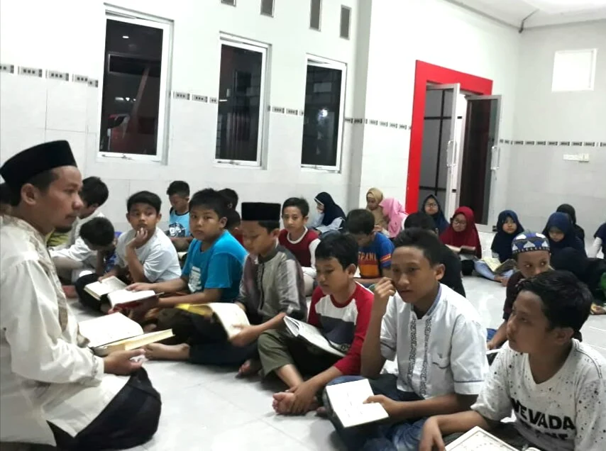 Nyantri di Kampung Inggris, Conversation Ok, Hafal Quran Yes