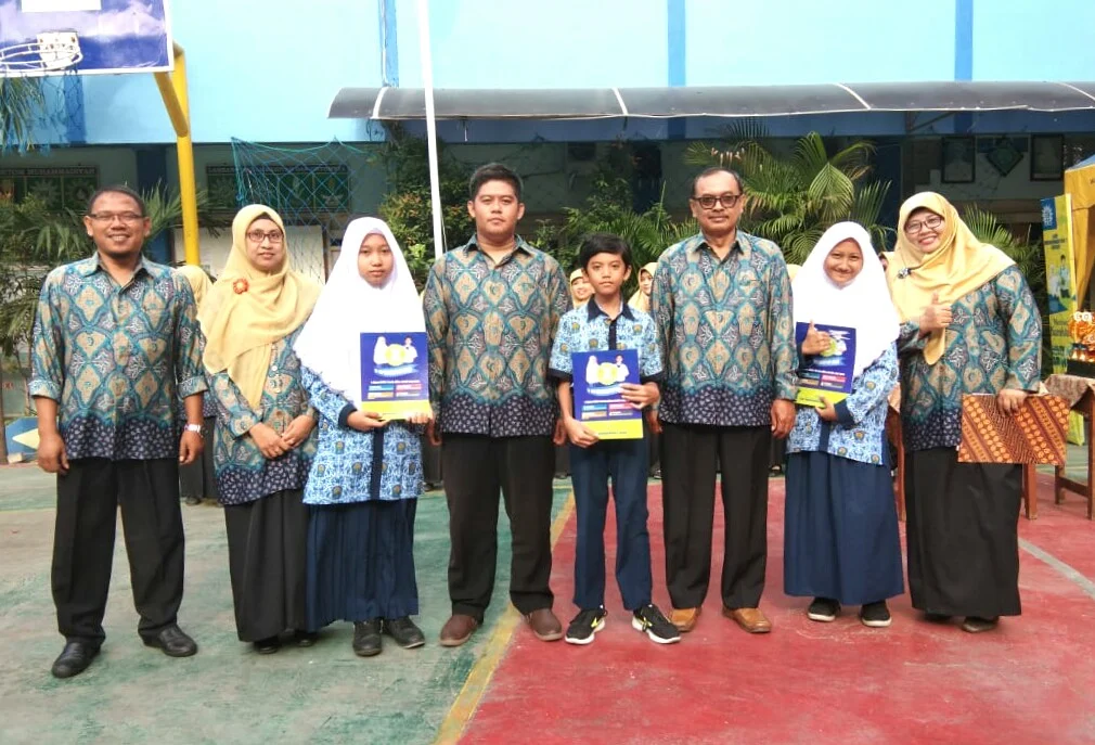 Sekolah Ini Gratiskan SPP bagi Siswa Berprestasi