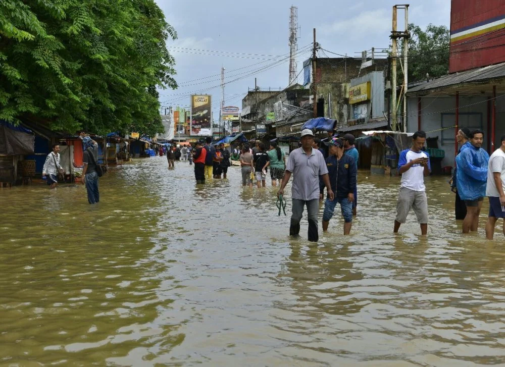 Muhammadiyah Bantu Korban Banjir Rob Labuan Pandeglang