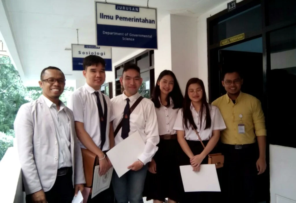 Empat Mahasiswa Thailand Ini Belajar Sistem Pemerintahan Indonesia di UMM