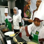 Asyiknya Belajar Memasak Langsung dengan Chef Hotel Ternama